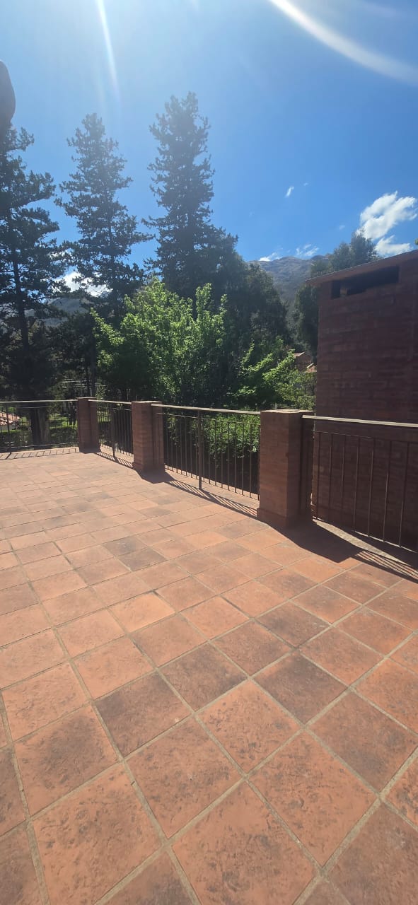 IMPORTANTE CHALET 5 AMBIENTES | RINCON DEL ESTE | MERLO