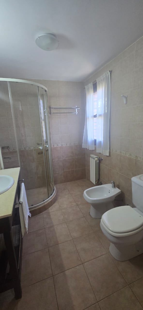 IMPORTANTE CHALET 5 AMBIENTES | RINCON DEL ESTE | MERLO