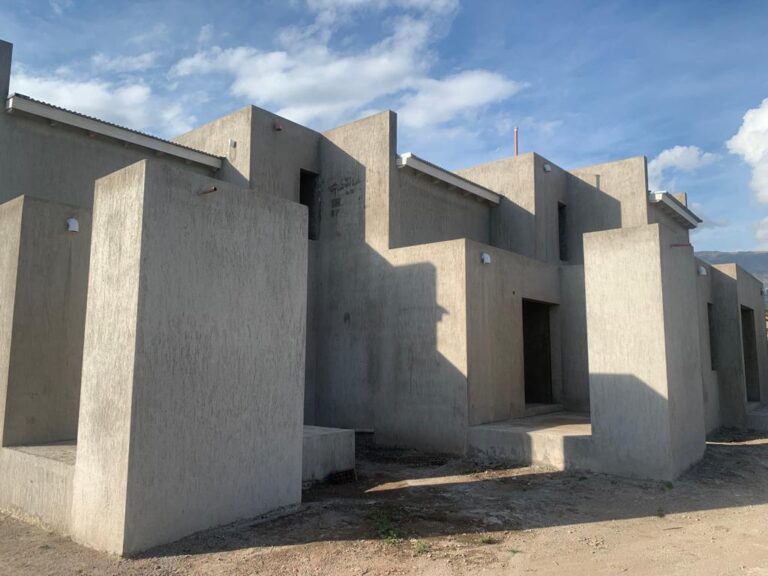 3 DUPLEX A TERMINAR | OPORTUNIDAD DE INVERSIÓN | CERRO DE ORO | MERLO