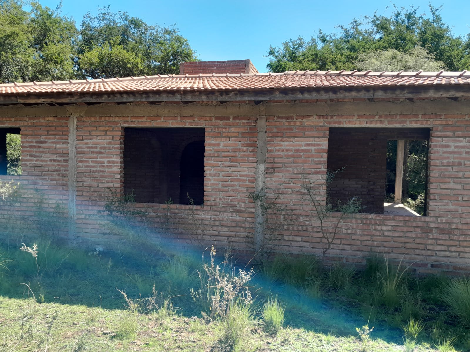 CASA A TERMINAR EN CARPINTERIA ARRIBA