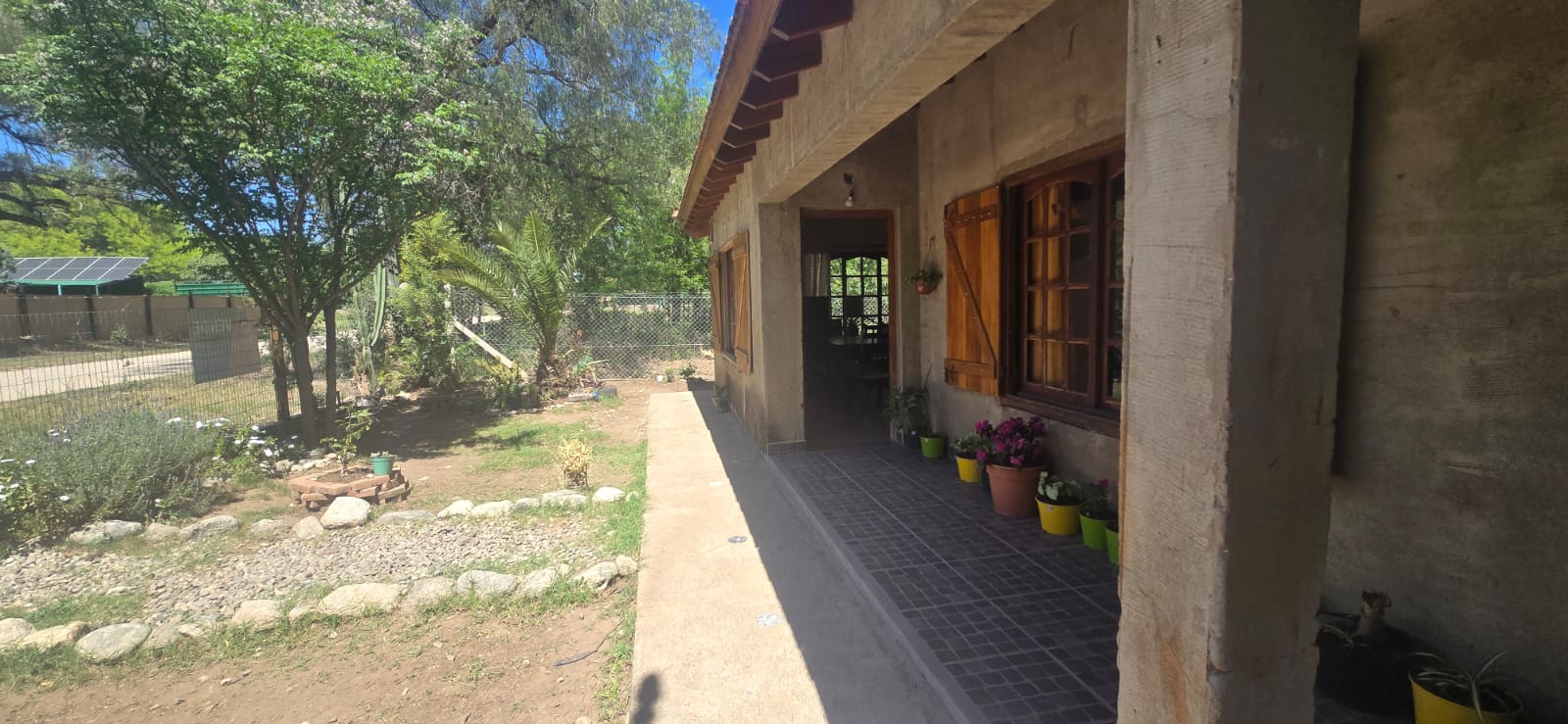 CHALET DE 4 AMBIENTES | PIEDRA BLANCA ARRIBA | MERLO