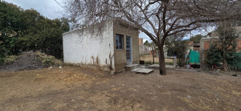 OPORTUNIDAD CASA 2 AMBIENTES EN MERLO