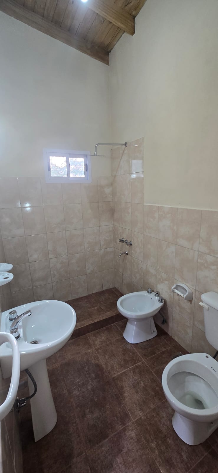 CASA EN LA ENTRADA DE LOS MOLLES