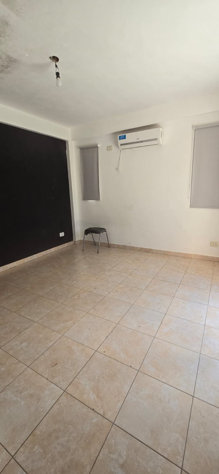 CASA EN LA ENTRADA DE LOS MOLLES