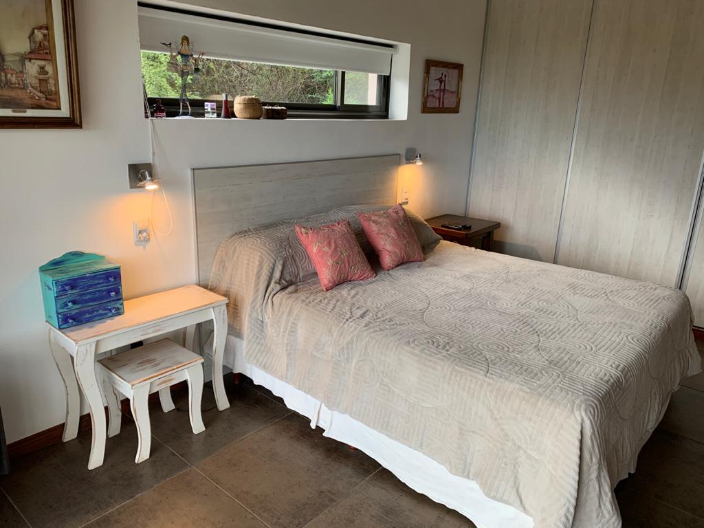 RESIDENCIA DE CATEGORÍA EN BARRIO LAS MORERAS I | MERLO