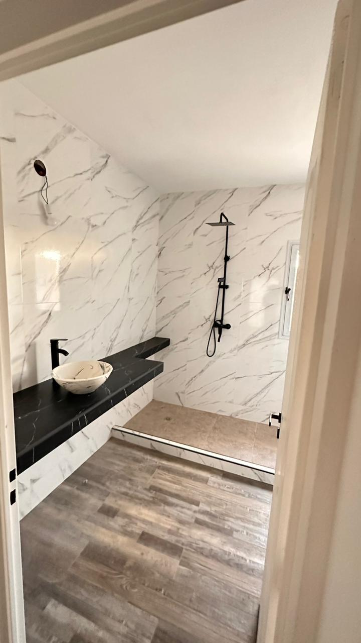 CASA MINIMALISTA EN PAPAGAYOS | ALTOS DEL PALMAR