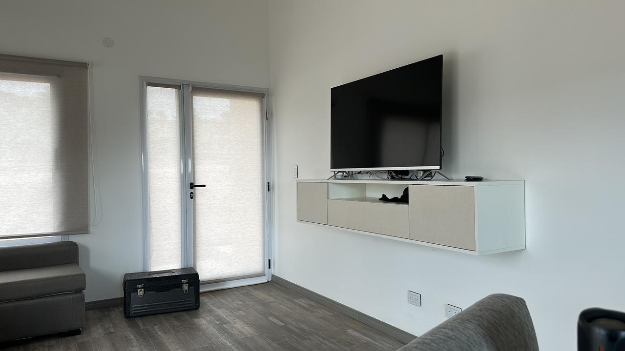 CASA MINIMALISTA EN PAPAGAYOS | ALTOS DEL PALMAR