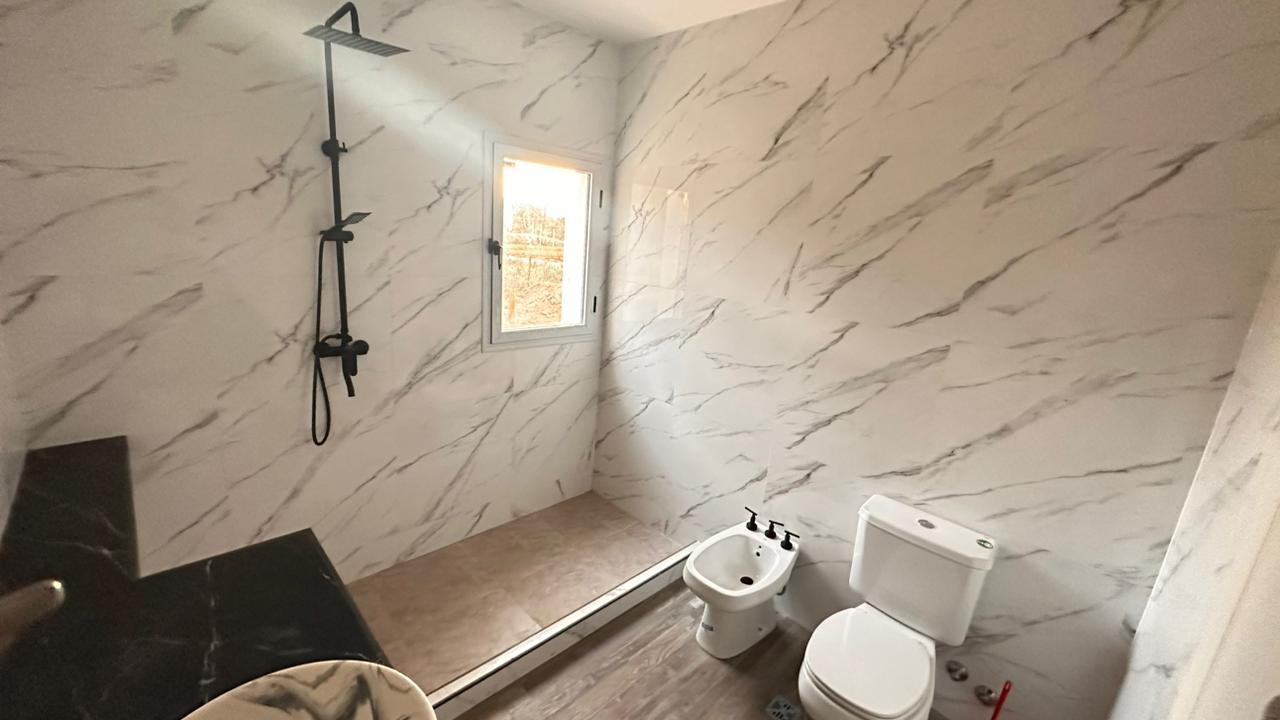 CASA MINIMALISTA EN PAPAGAYOS | ALTOS DEL PALMAR