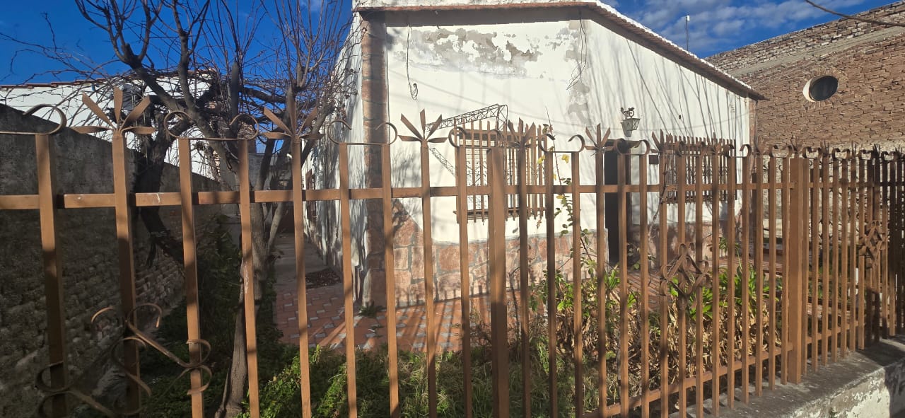 OPORTUNIDAD EN SANTA ROSA DEL CONLARA | CASA A RECICLAR