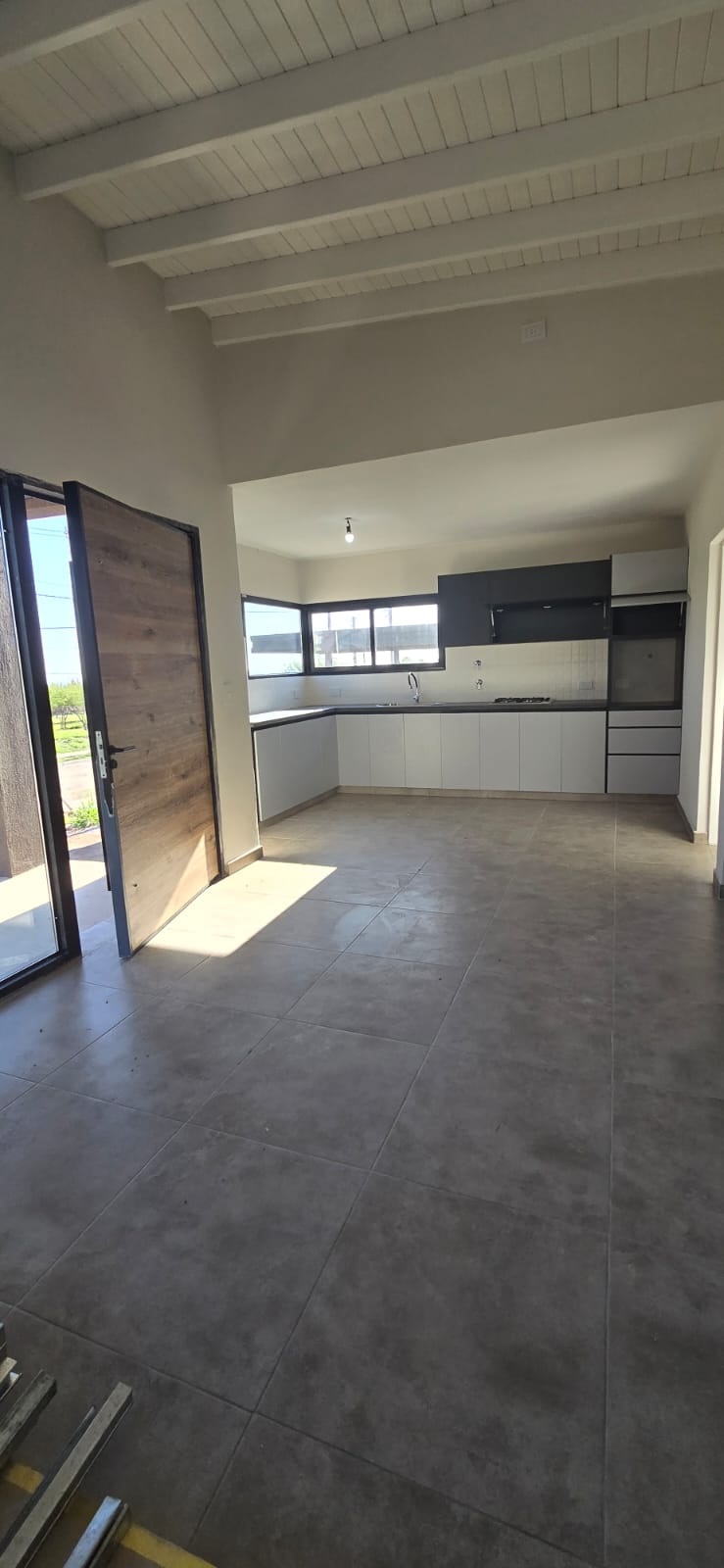 CASA MINIMALISTA EN LA ARBOLADA | MERLO | LOTE 14