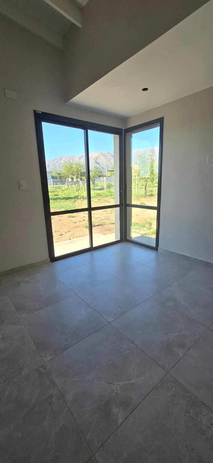 CASA MINIMALISTA EN LA ARBOLADA | MERLO | LOTE 14