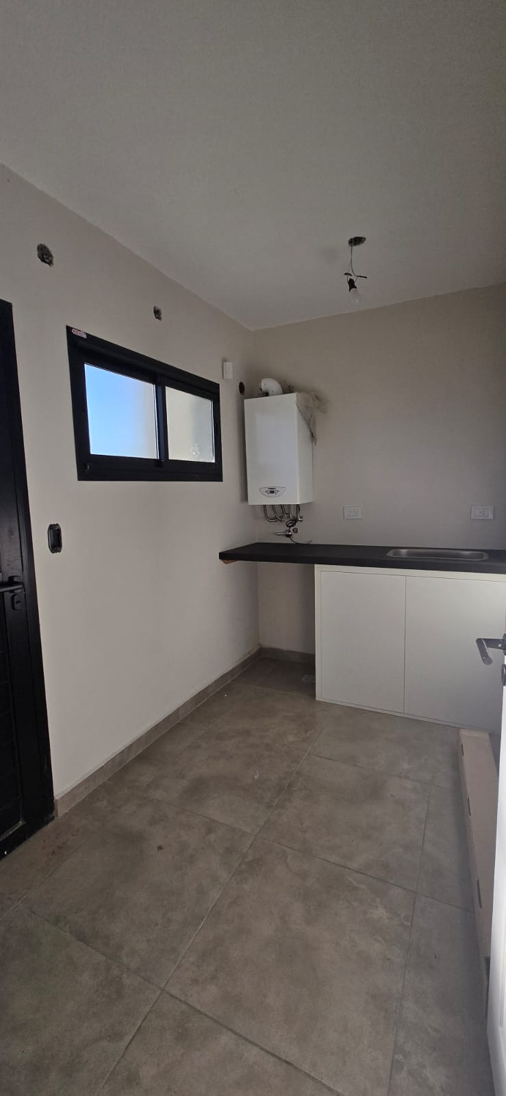 CASA MINIMALISTA EN LA ARBOLADA | MERLO | LOTE 14