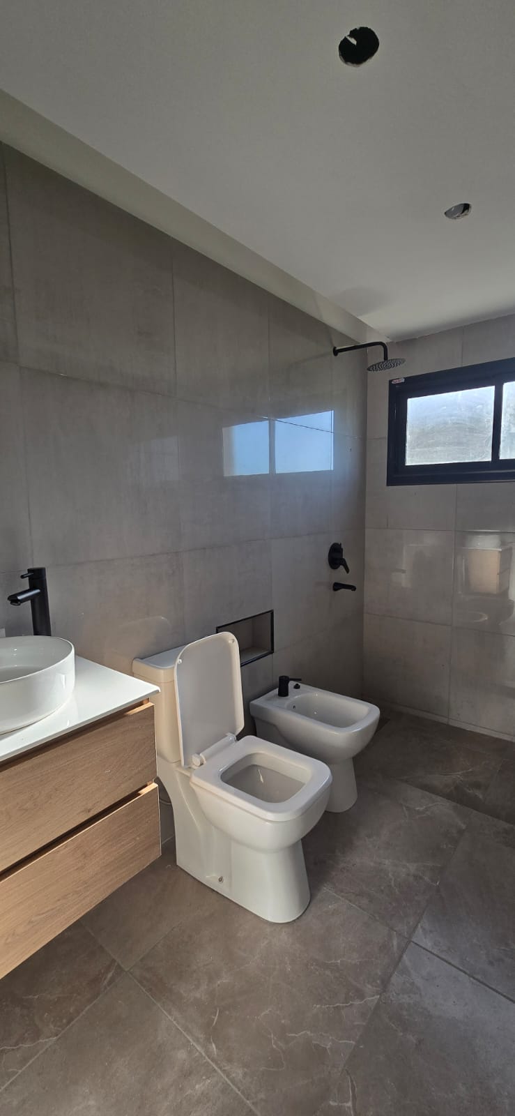 CASA MINIMALISTA EN LA ARBOLADA | MERLO | LOTE 14