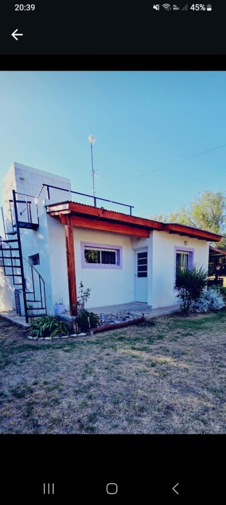 CASA 3 AMBIENTES + CABAÑA EN CORTADERAS