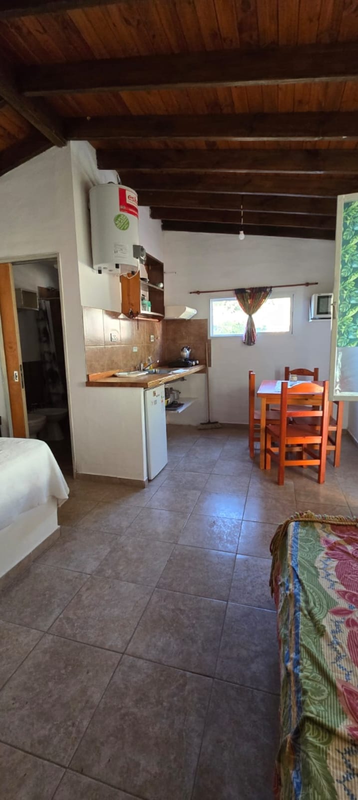 CASA 3 AMBIENTES + CABAÑA EN CORTADERAS