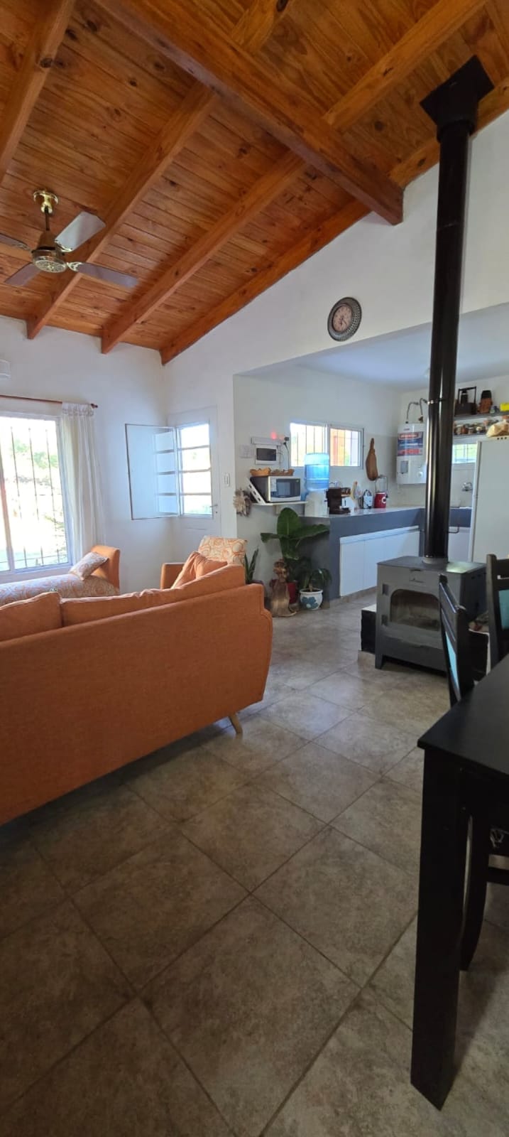 CASA 3 AMBIENTES + CABAÑA EN CORTADERAS