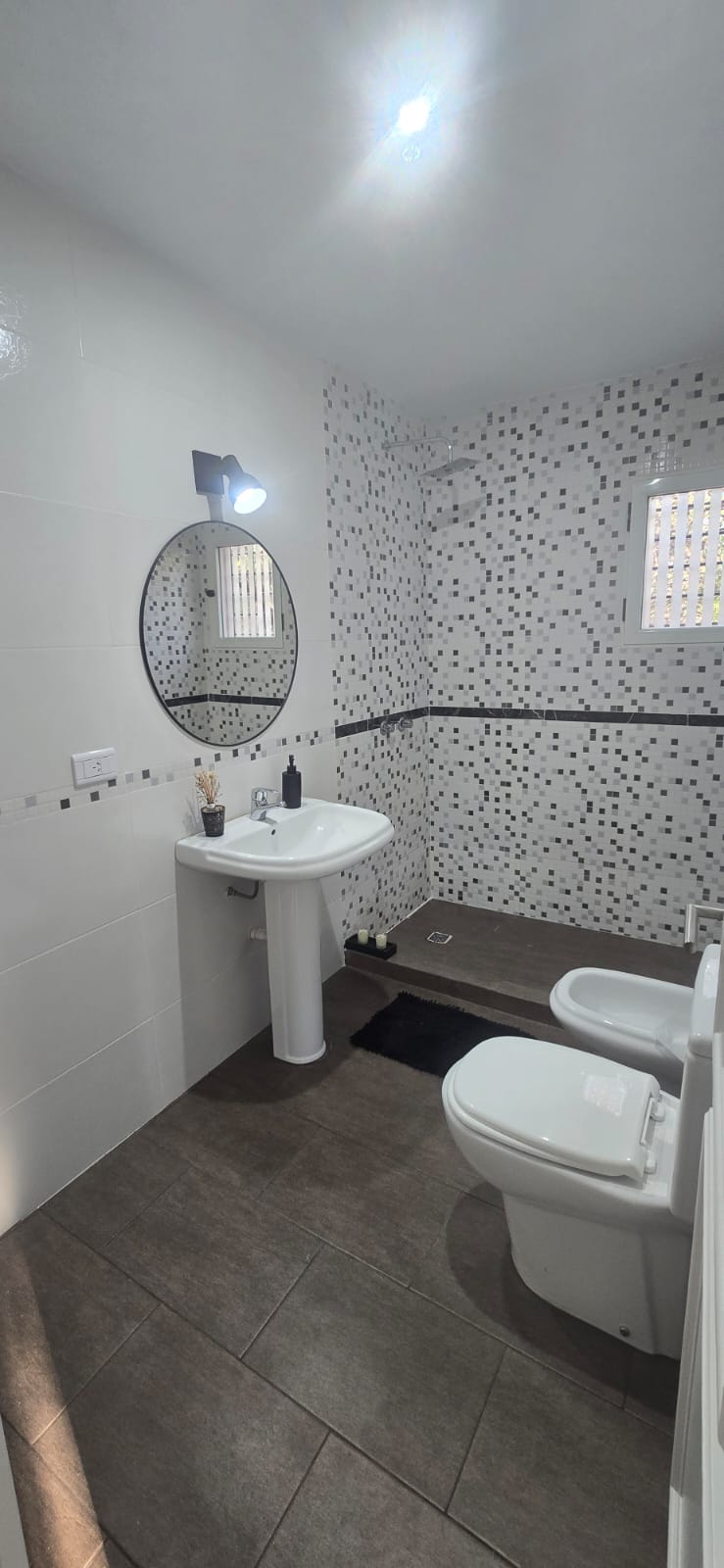 HERMOSA CASA A ESTRENAR EN CERRO DE ORO | MERLO