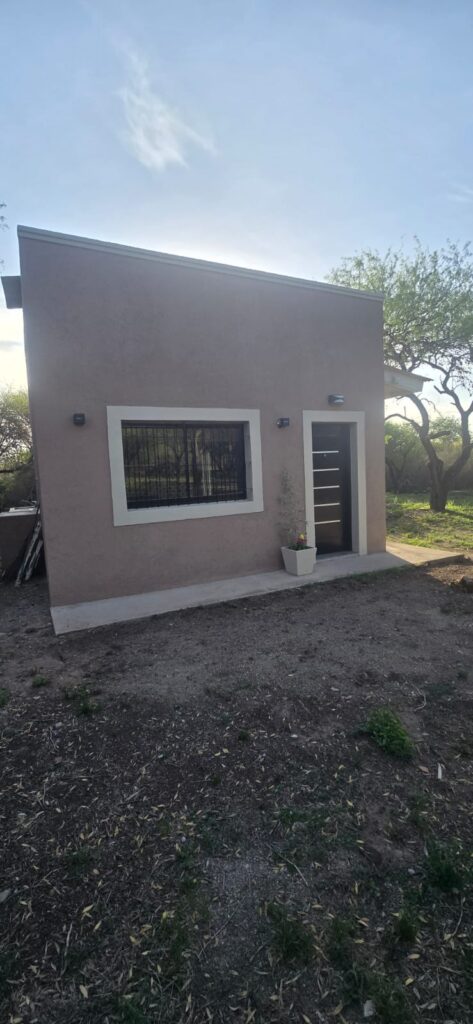 HERMOSA CASA A ESTRENAR EN CERRO DE ORO | MERLO