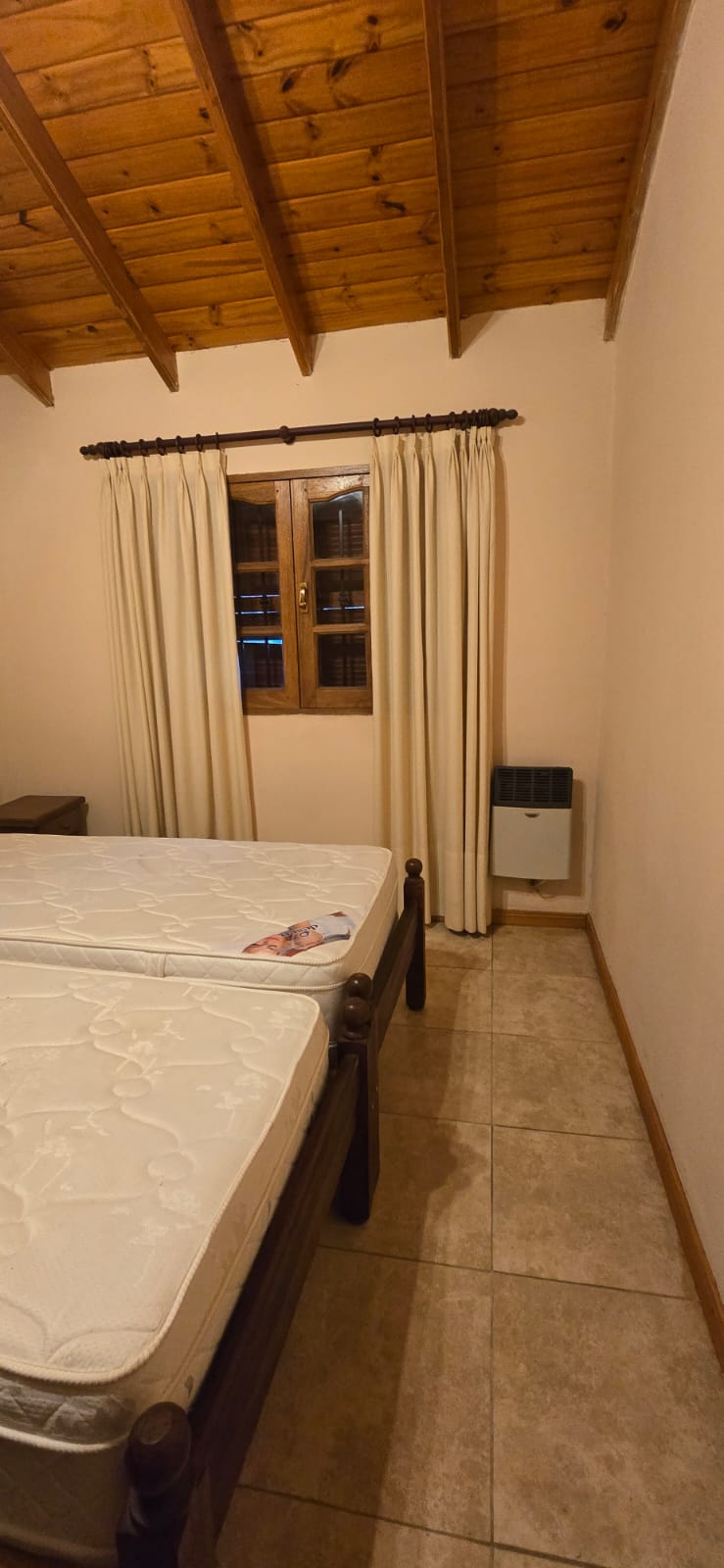HERMOSO CHALET DE CATEGORIA EN MERLO