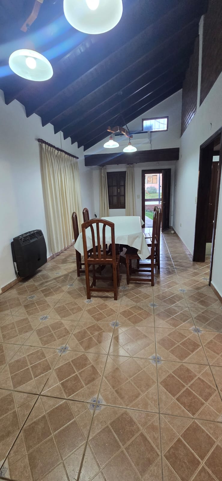 HERMOSO CHALET TRES DORMITORIOS | MERLO