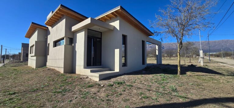 CASA MINIMALISTA | MERLO