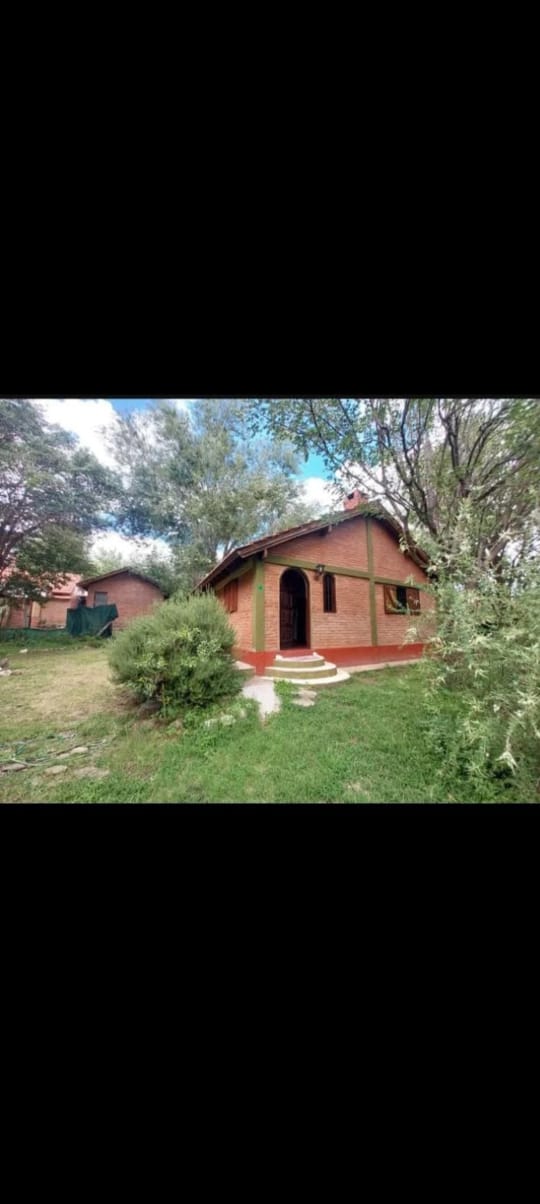 DOS CABAÑAS Y UNA CASA EN RINCON DEL ESTE | MERLO