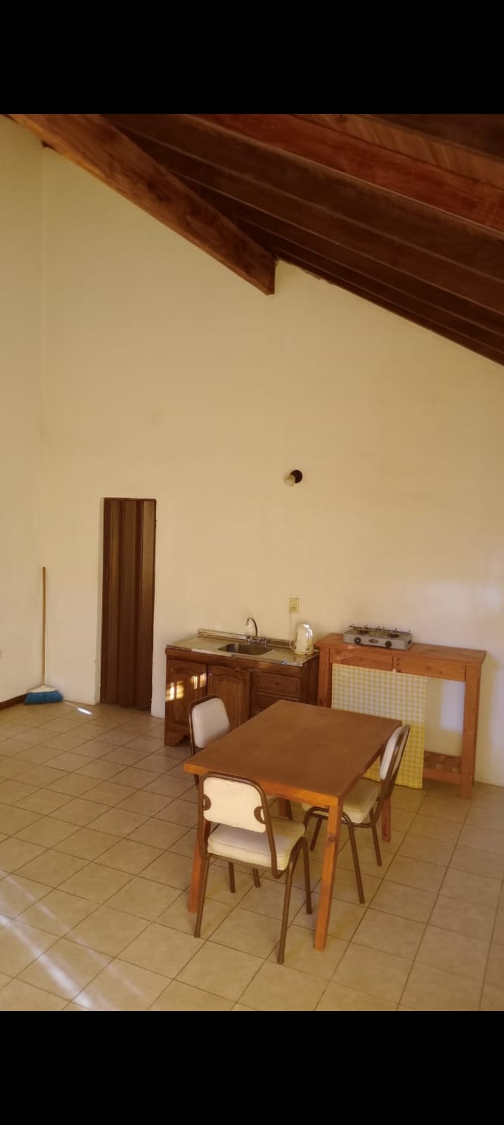 DOS CABAÑAS Y UNA CASA EN RINCON DEL ESTE | MERLO