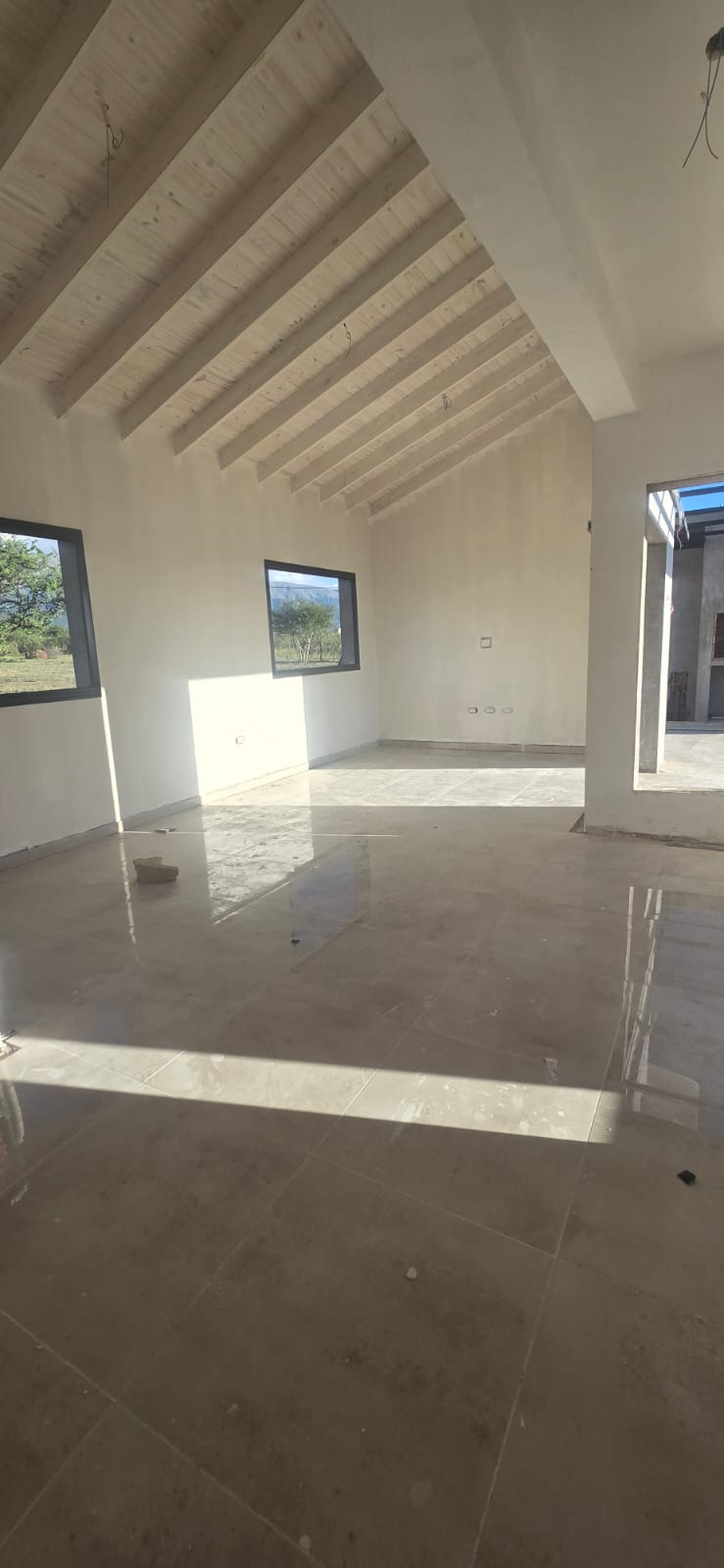 INCREIBLE CASA MINIMALISTA EN LA ARBOLADA | MERLO