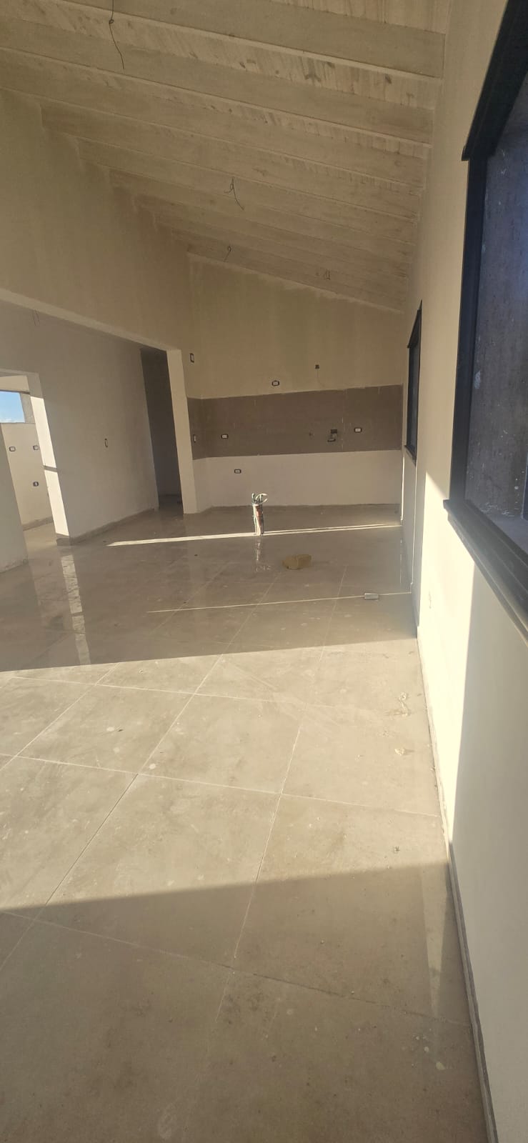 INCREIBLE CASA MINIMALISTA EN LA ARBOLADA | MERLO