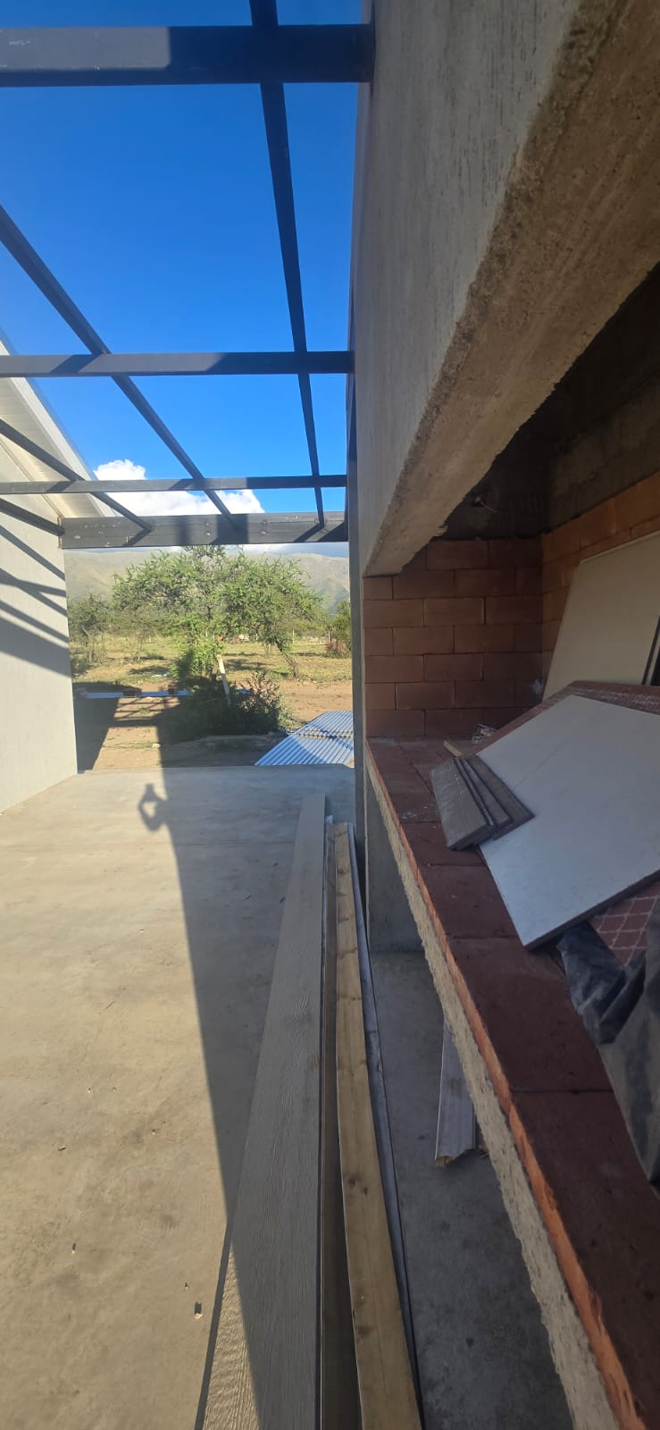 INCREIBLE CASA MINIMALISTA EN LA ARBOLADA | MERLO