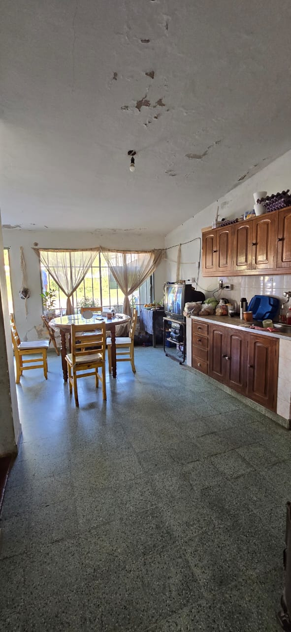 OPORTUNIDAD COMERCIAL SOBRE AV LOS ALMENDROS | MERLO