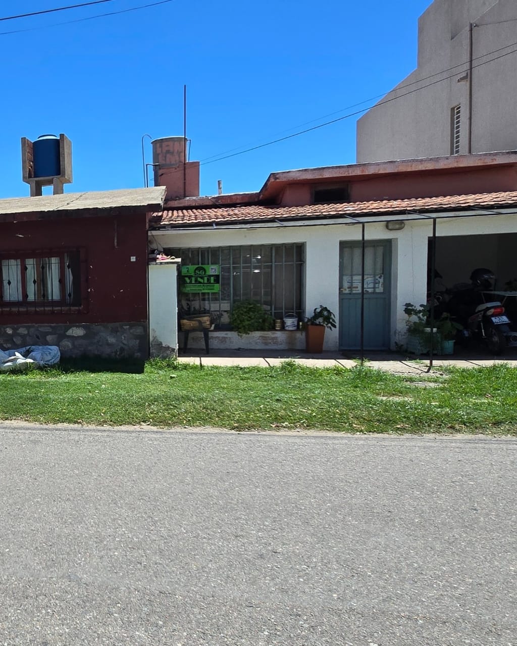 OPORTUNIDAD COMERCIAL SOBRE AV LOS ALMENDROS | MERLO
