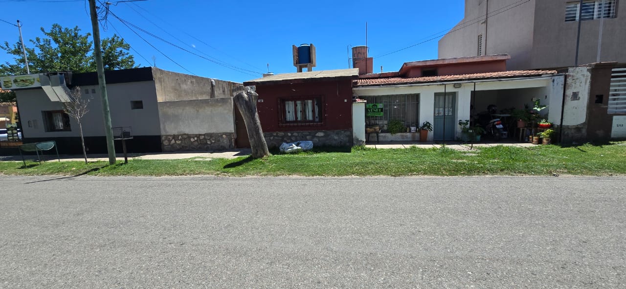 OPORTUNIDAD COMERCIAL SOBRE AV LOS ALMENDROS | MERLO