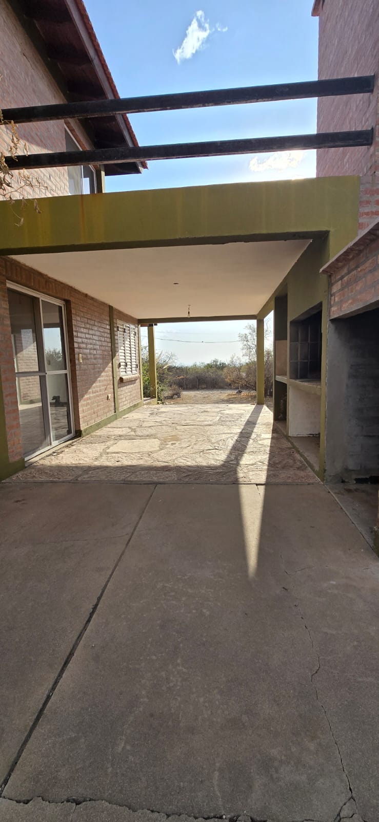 CASA CON HERMOSA VISTA EN CARPINTERIA