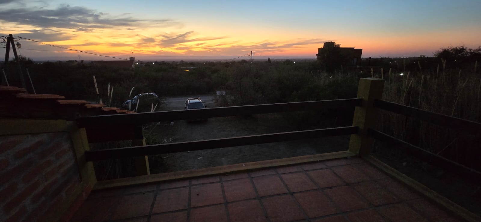 CASA CON HERMOSA VISTA EN CARPINTERIA