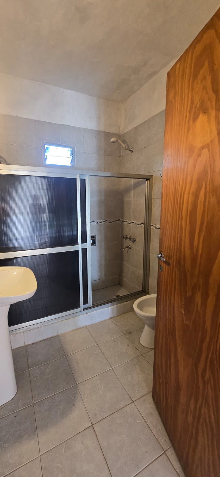 CASA 3 DORMITORIOS EN CARPINTERIA