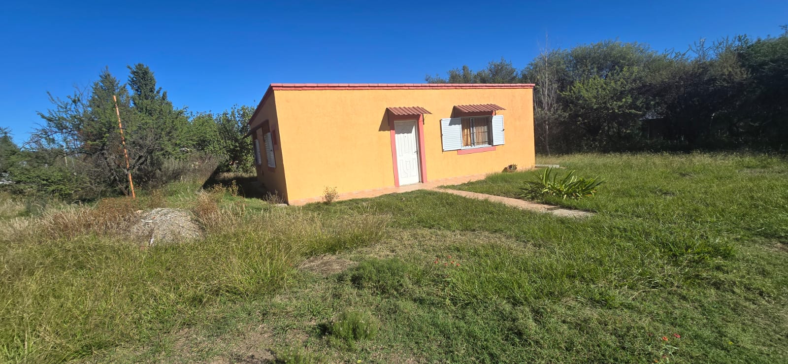 CASA 3 DORMITORIOS EN CARPINTERIA