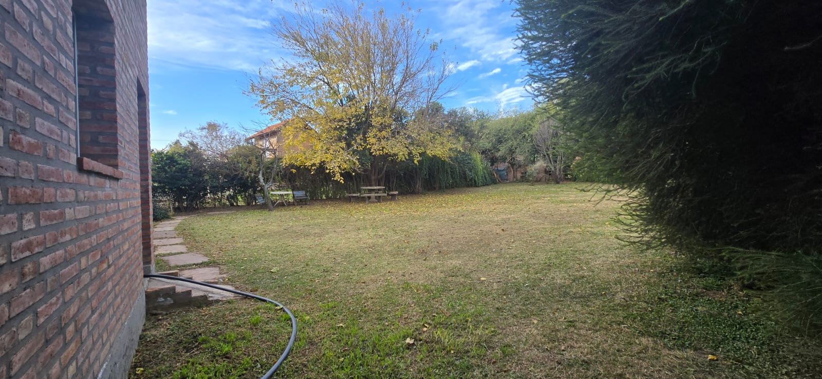 IMPORTANTE CHALET CÉNTRICO | MERLO