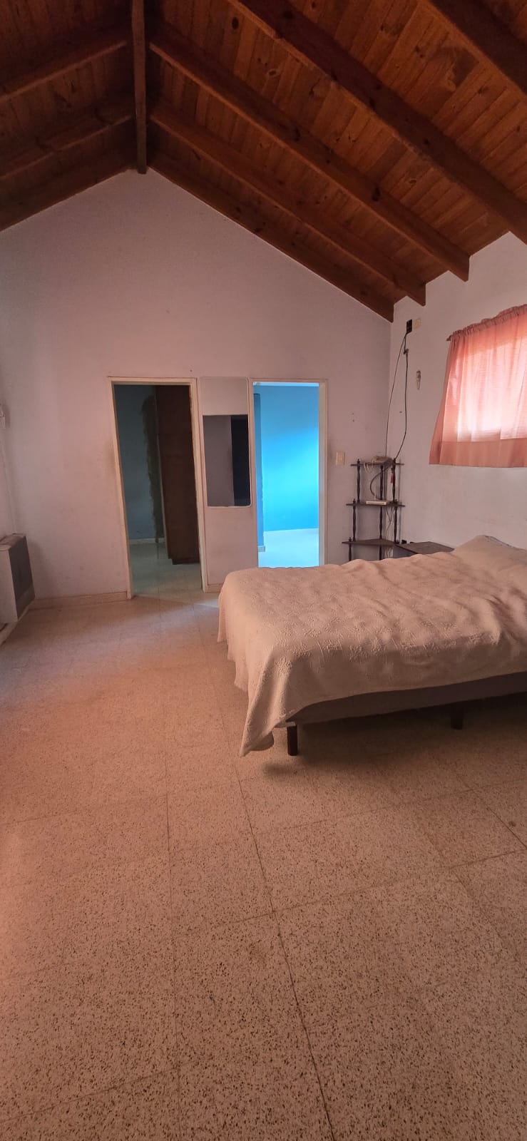 IMPORTANTE CHALET CÉNTRICO | MERLO