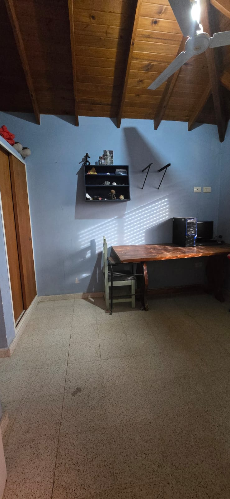 IMPORTANTE CHALET CÉNTRICO | MERLO