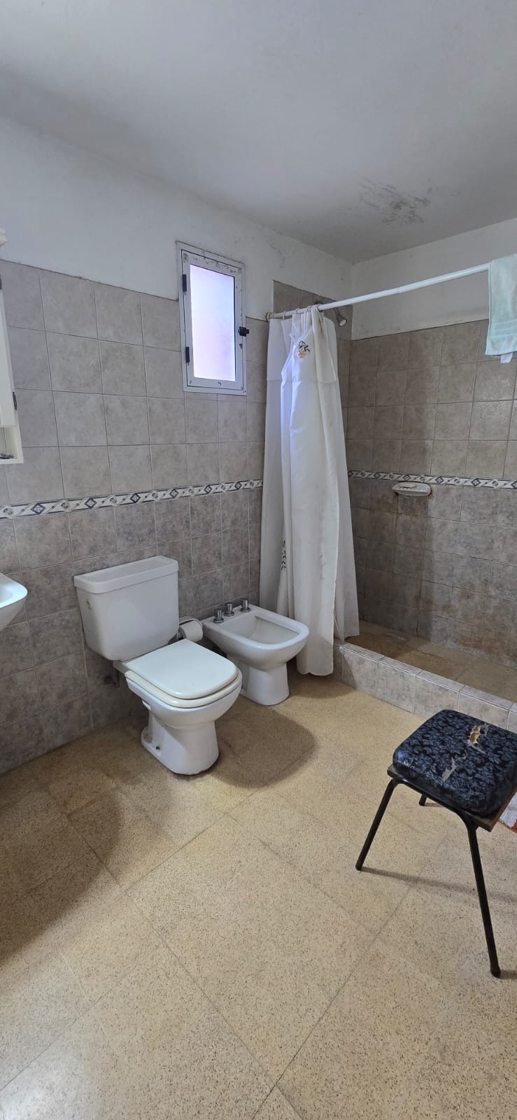 IMPORTANTE CHALET CÉNTRICO | MERLO