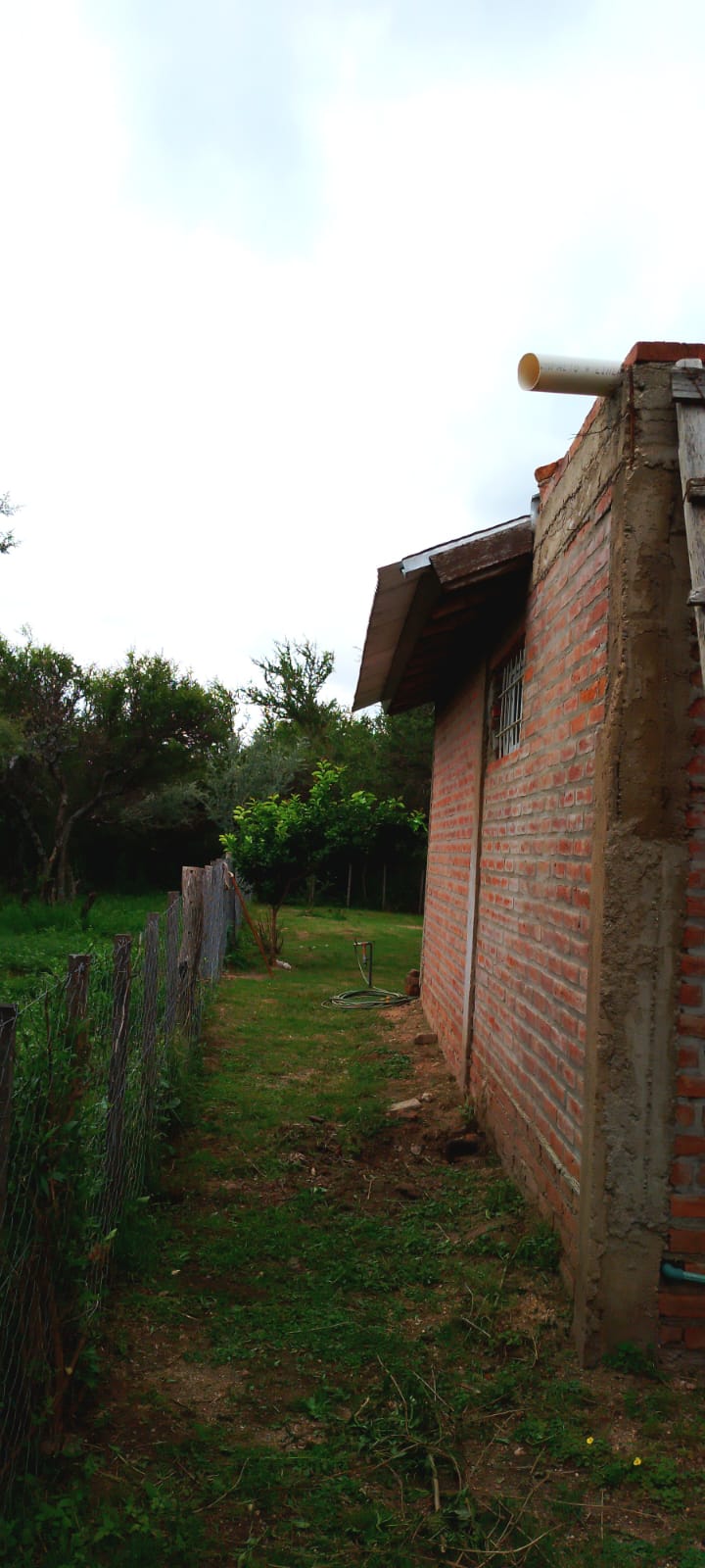 HERMOSA CASA A TRES CUADRAS DE LA PLAZA EN CORTADERAS
