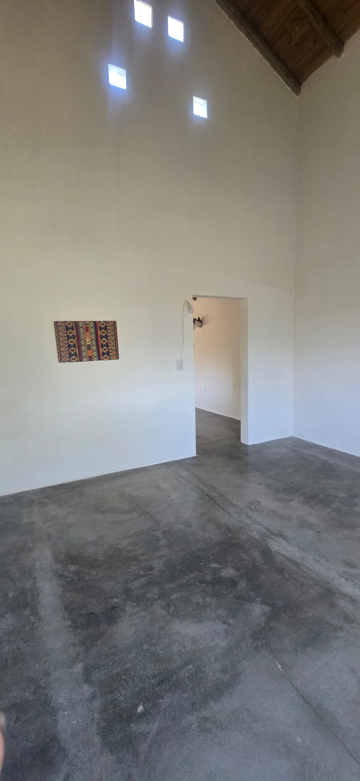 HERMOSA CASA A TRES CUADRAS DE LA PLAZA EN CORTADERAS