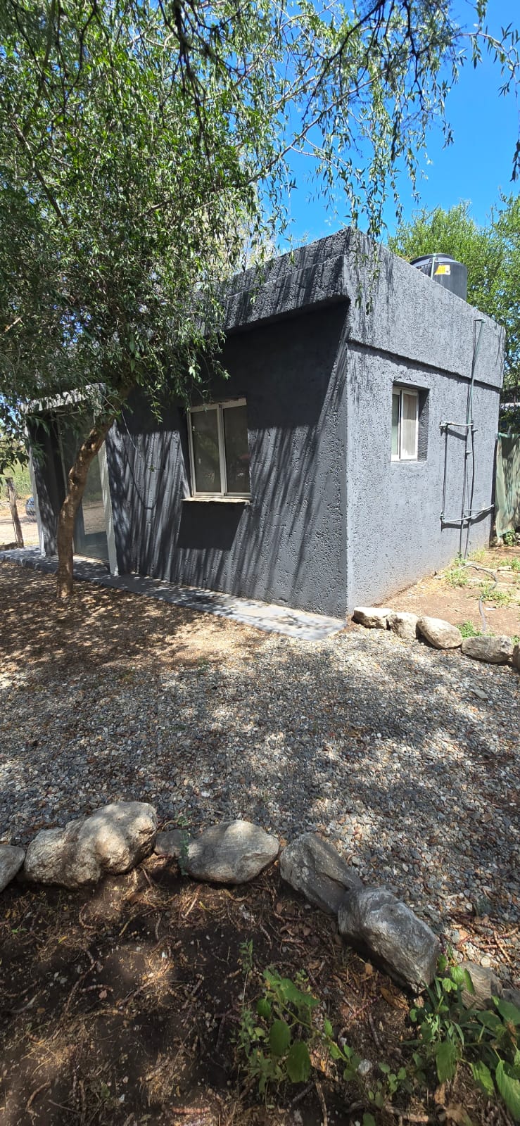 CASA Y DEPARTAMENTO CON PILETA EN CARPINTERIA