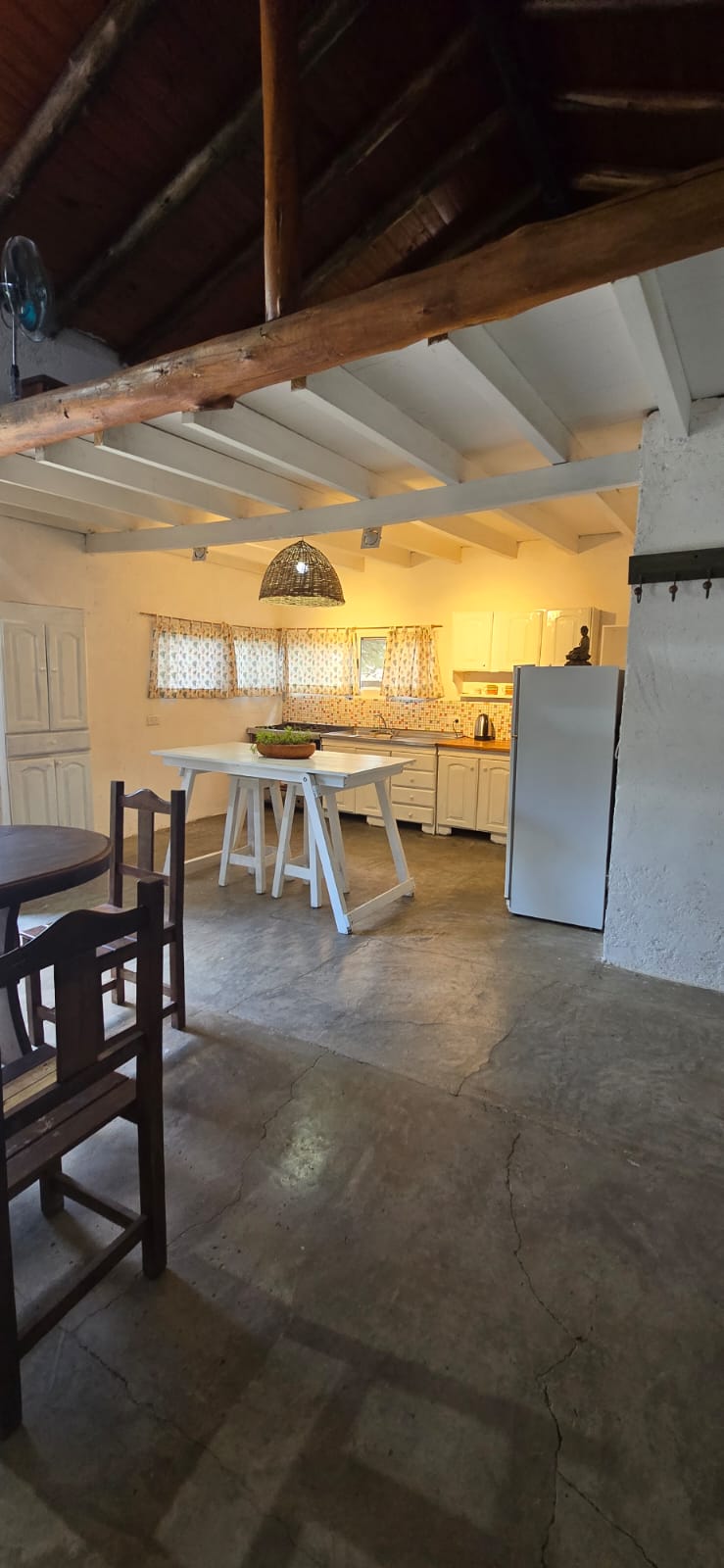 CASA Y DEPARTAMENTO CON PILETA EN CARPINTERIA