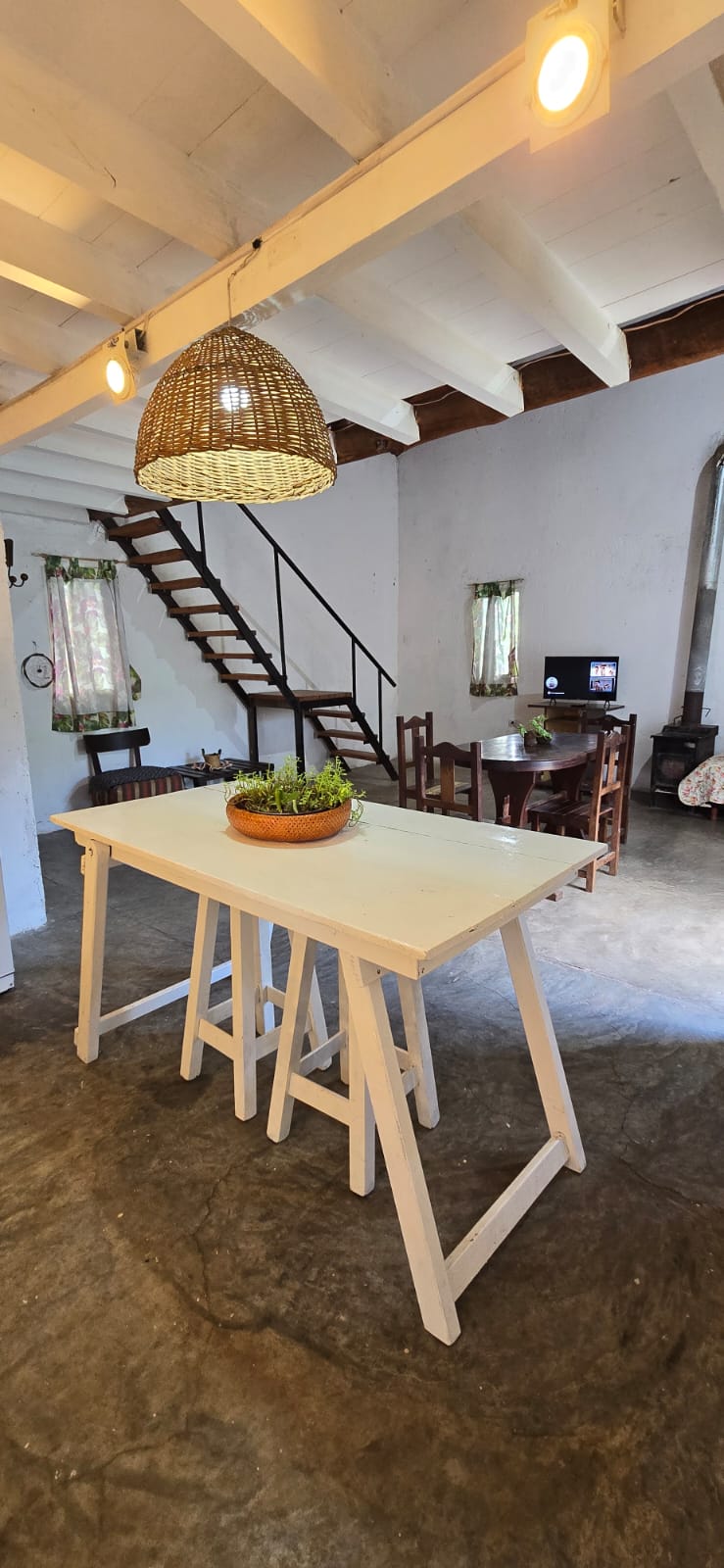 CASA Y DEPARTAMENTO CON PILETA EN CARPINTERIA