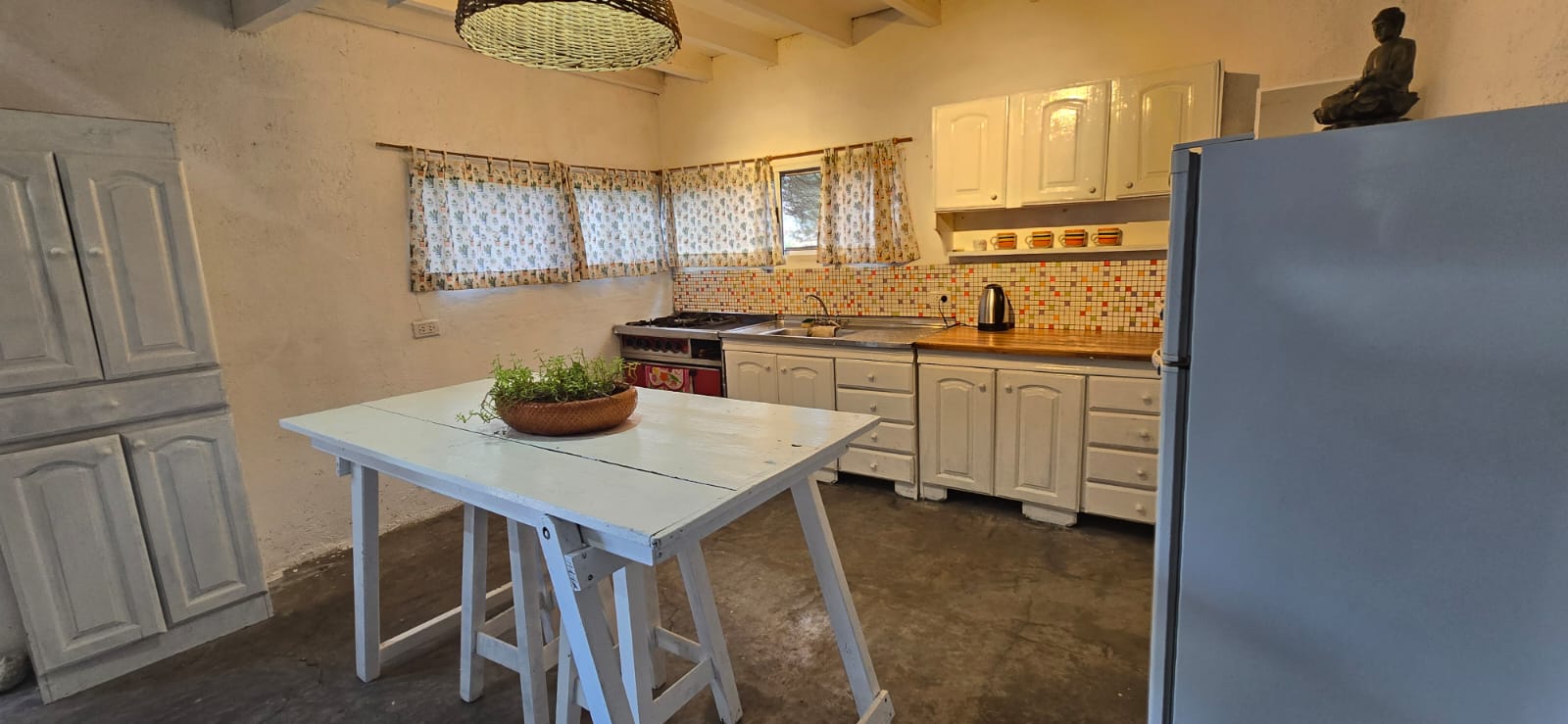 CASA Y DEPARTAMENTO CON PILETA EN CARPINTERIA