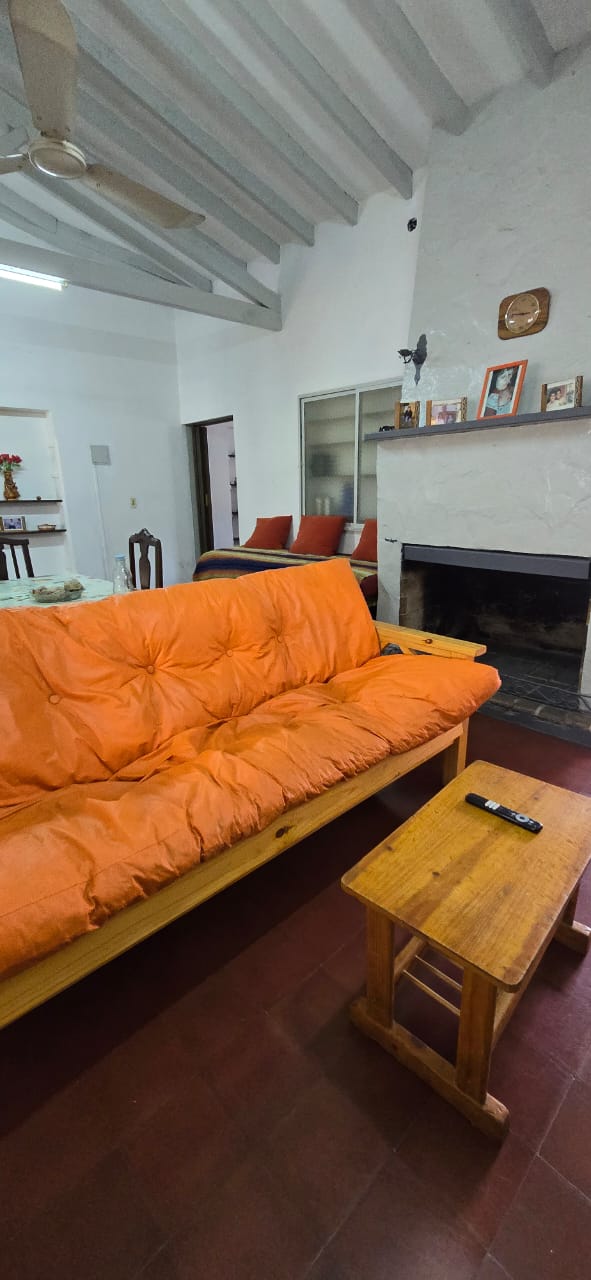 CASA TIPO PH SOBRE RUTA 5 EN MERLO