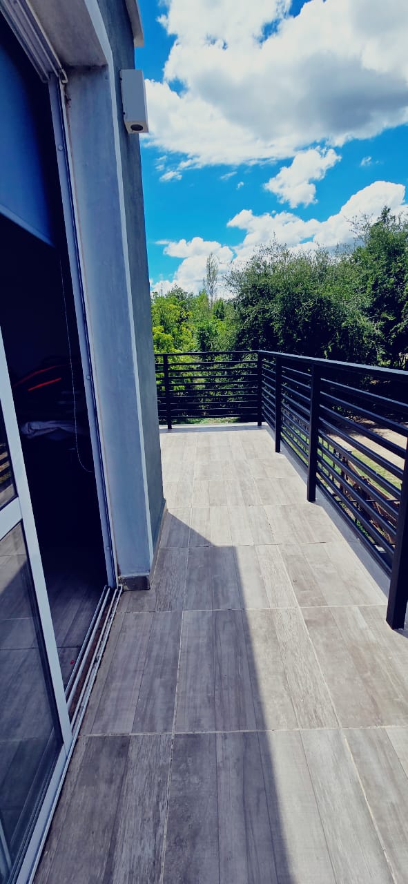 CASA DE 3 HABITACIONES | CARPINTERIA