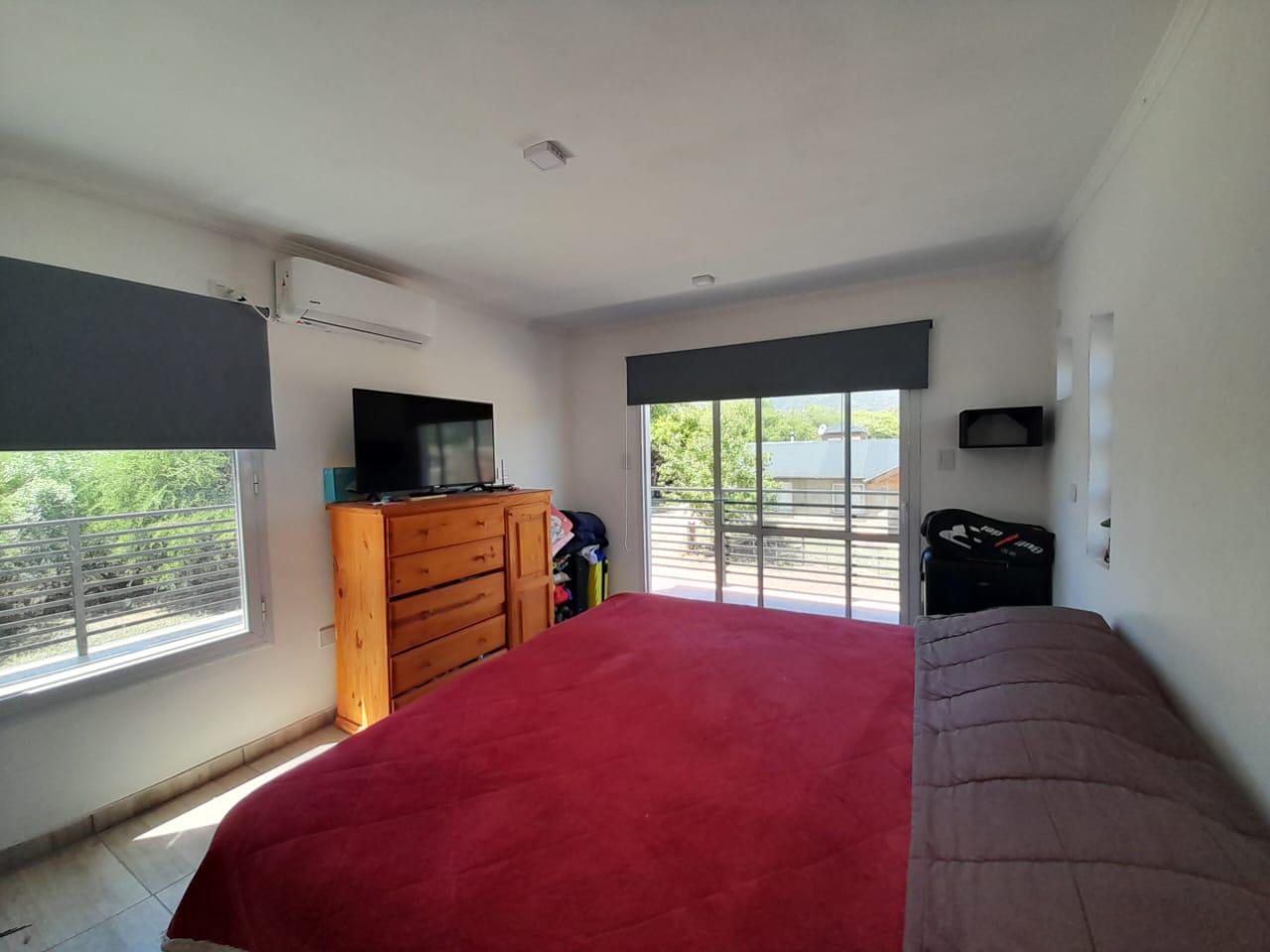 CASA DE 3 HABITACIONES | CARPINTERIA